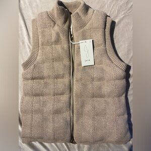 Joie | Winter Puffer Vest Quilted Knit Beige Zip Up Vest Medium Very Nice
